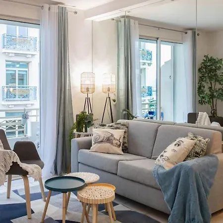 Appartement C10 2 Henri Iv Close To Film Festival/balcony-ac