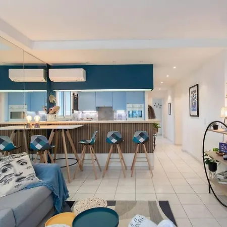 Appartement C10 2 Henri Iv Close To Film Festival/balcony-ac